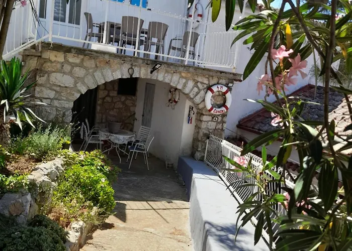 Διαμέρισμα 4m *
